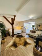Flat with heart and art nearby centre of the Prague