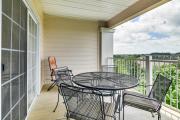 Branson Condo with Pool Access and Views, 3 Mi Dtwn!