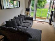 1 Bedroom Stylish Apartment sleeps up to 4 people Cardiff Bay