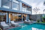 Brown Moon Villa 3-Bedroom Private Pool Retreat in Canggu