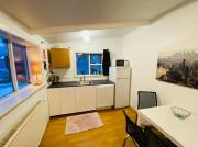 Great Location Downtown Studio