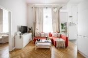 Dream Stay in Budapest-Steps to Buda Eye & Fashion Street
