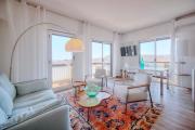 Downtown Cannes 2BR with AC & Terrace w Sea View - BENAKEY