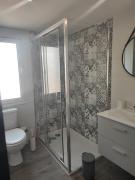 Chambre avec piscine