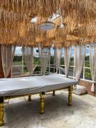 Top Ban Sathani Phut Rai