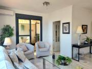 Lujoso ático con vistas al mar, piscina & parking