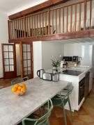 L Authentique - Un Voyage en Provence