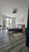 Top Cres
