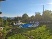 Къщи за гости под орехите