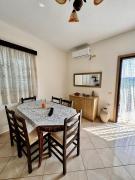 Top Himare