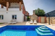 Villa mit Gym, Privatpool, BBQ