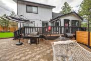 Wraparound Deck and Poker Room Cabin in Munds Park