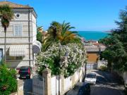 APPARTAMENTO LEOPARDI IN CENTRO A NUMANA