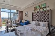 301 Menlyn Maine Trilogy Apartment