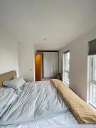 Central & Modern 1BD Flat with Balcony Hackney!
