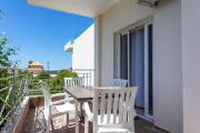 Top Himare