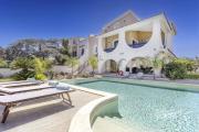 Villa Divina by Villa Plus Villa Divina by Villa Plus