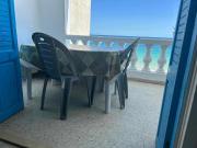 Pied dans lEau à Sousse méditerranéen