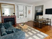 Appartement Haussmanannien Cosy - République