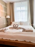 Exklusive Stadtwohnung mit Innenhofterrasse, Pool und Sauna