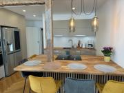 Family apartment with hot tub-outdoor area and sauna