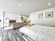 City Waterside, Old Street, Angel, Entire Private Apartment