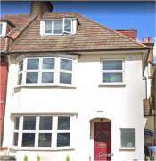 Amazing 6 bedroom house with free parking on site. Amazing 6 bedroom house with free parking on site.