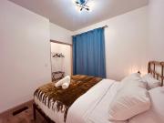 NEW! Casino Close Comfort walk to the falls