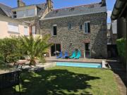 Maison de ville avec piscine