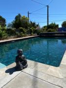 Studio les Iris climatisé, entre mer et collines, classé meublé de tourisme 2 étoiles