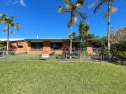 Yolanda - Burrum Heads- Beachfront - 3BR- Aircon