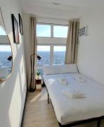 Cozy 1 BR San Lorenzo Place Netflix 4KM NAIA