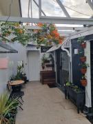 Small PET FRIENDLY Granny flat with paved courtyard