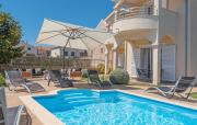 Stunning Home In Pirovac With Kitchen