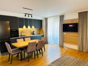 Apartment King With Private Parking