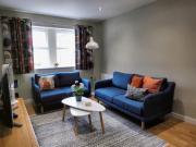 Stylish Modern Apartment with Parking Stylish Modern Apartment with Parking
