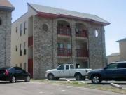 SW201 LUXURIOUS CONDO 3 minute walk to beach access