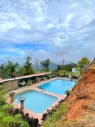 Ocean and Mountain Breeze Camp Resort