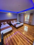 Hotel Seven Eleven