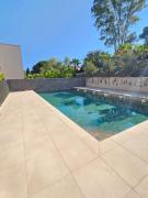 Apartment of standing with swimming pool