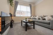 Large cosy house - free on street parking Large cosy house - free on street parking