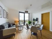 NEW! 2 Bedroom Flat in Manchester Waters by Stay With Us, Perfect for Families, Couples & Groups, FREE Private Parking!