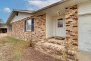 Henderson Home with Patio 1 Mi to Norfork Lake