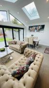 Grass Court Terrace - walking distance from Wimbledon Championships
