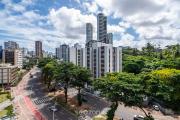 Apartamento Charmoso Apenas 750m da Praia! BCA0601
