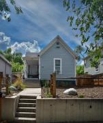 3 bedroom *Downtown* with Firepit