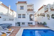 Villa Pura - Private Jacuzzi & Heated Pool