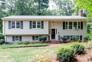 Modern 3 Bd, 2 Bath Spacious Apt Shrewsbury