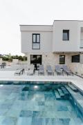 Luxury Villa Pam - Private villa with a heated pool and a summer terace with 4 bedrooms - 230 m2 NEW!!