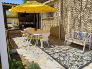 Maison avec piscine privée à Caromb, idéale pour famille